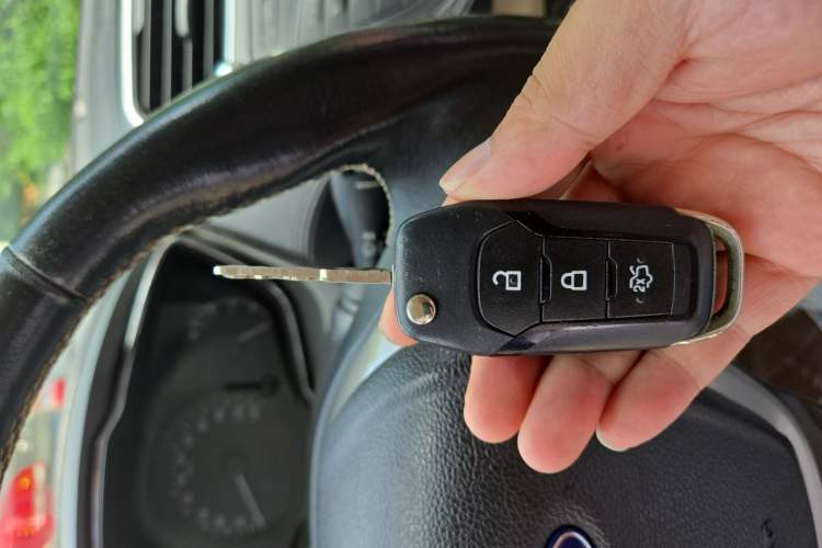 Used Ford Escort 2015 1.5L Manual Fashion Edition Vehicle Key
