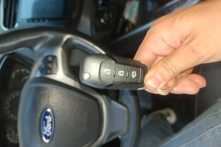 Used Ford Escort 2015 1.5L Automatic Fashion Model Vehicle Key