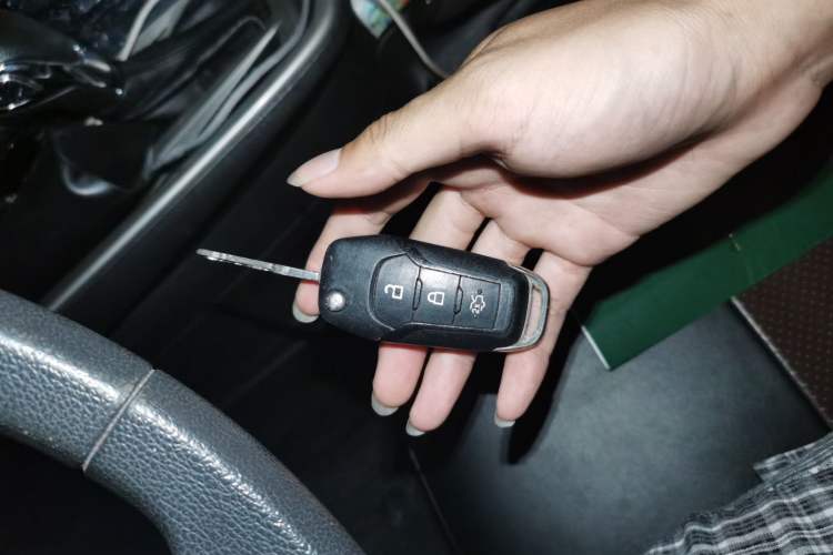 Used Ford Escort 2015 1.5L Automatic Comfort Edition Vehicle Key