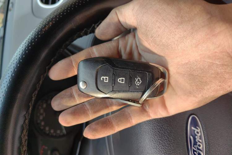 Used Ford Escort 2015 1.5L Manual Fashion Edition Vehicle Key