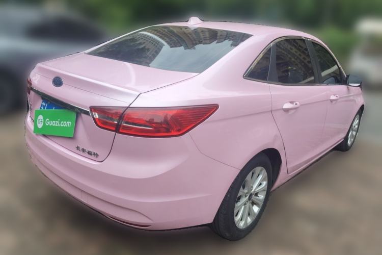 Used Ford Escort 2015 1.5L Automatic Fashion Model Rear Right 45 Deg