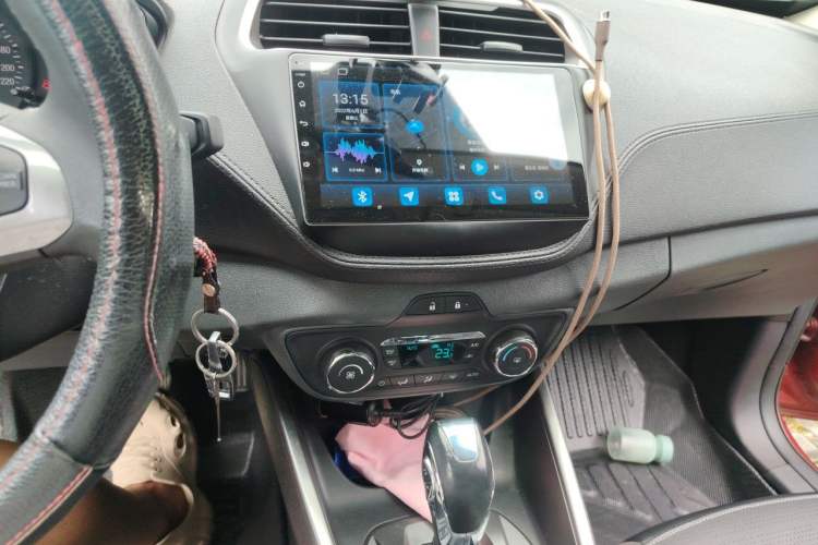 Used Ford Escort 2015 1.5L Automatic Fashion Model Audio And AC Panel