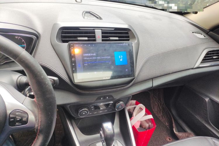 Used Ford Escort 2015 1.5L Automatic Fashion Model Audio And AC Panel