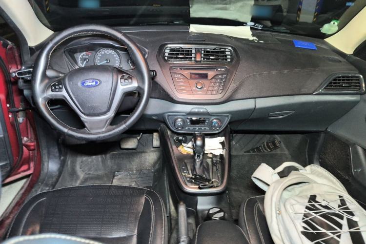 Used Ford Escort 2015 1.5L Automatic Fashion Model Center Console