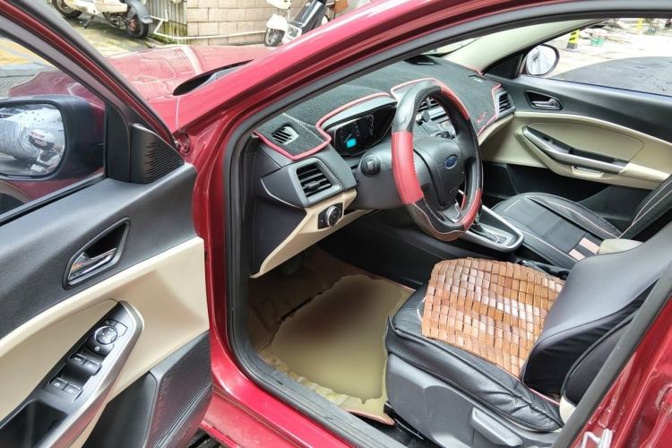 Used Ford Escort 2015 1.5L Automatic Comfort Edition Driver Seat