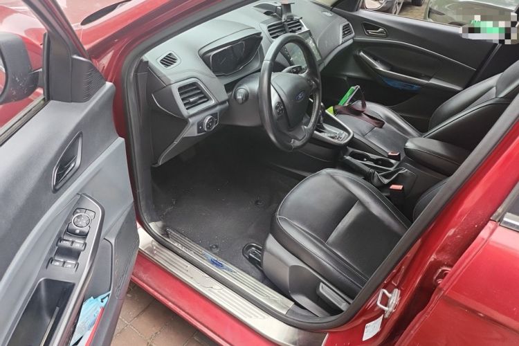 Used Ford Escort 2015 1.5L Automatic Fashion Model Driver Seat
