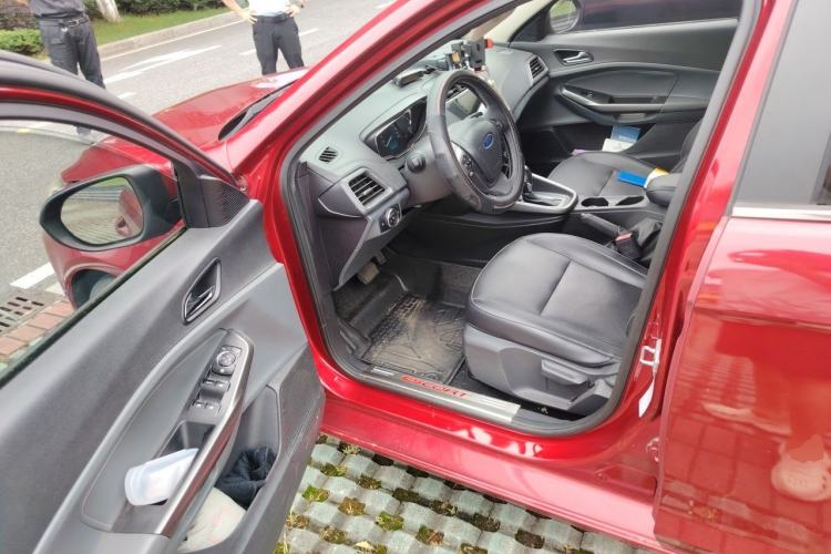 Used Ford Escort 2015 1.5L Automatic Fashion Model Driver Seat