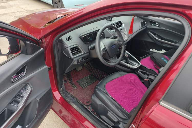 Used Ford Escort 2015 1.5L Automatic Fashion Model Driver Seat