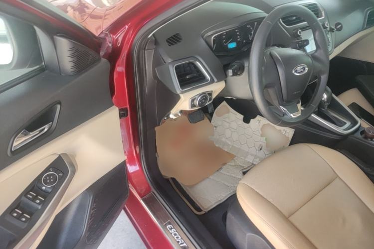 Used Ford Escort 2015 1.5L Automatic Comfort Edition Driver Seat