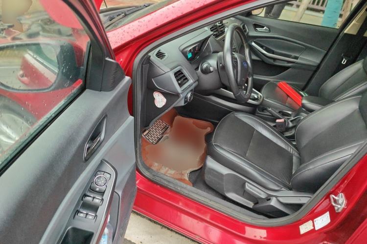 Used Ford Escort 2015 1.5L Automatic Fashion Model Driver Seat