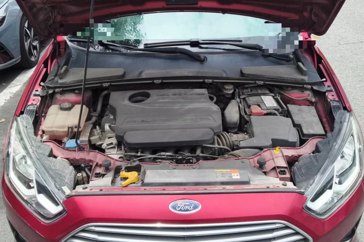 Used Ford Escort 2015 1.5L Automatic Fashion Model Engine Bay