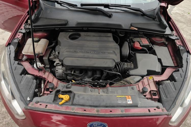 Used Ford Escort 2015 1.5L Automatic Fashion Model Engine Bay