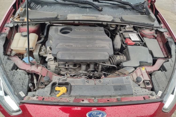 Used Ford Escort 2015 1.5L Automatic Fashion Model Engine Bay