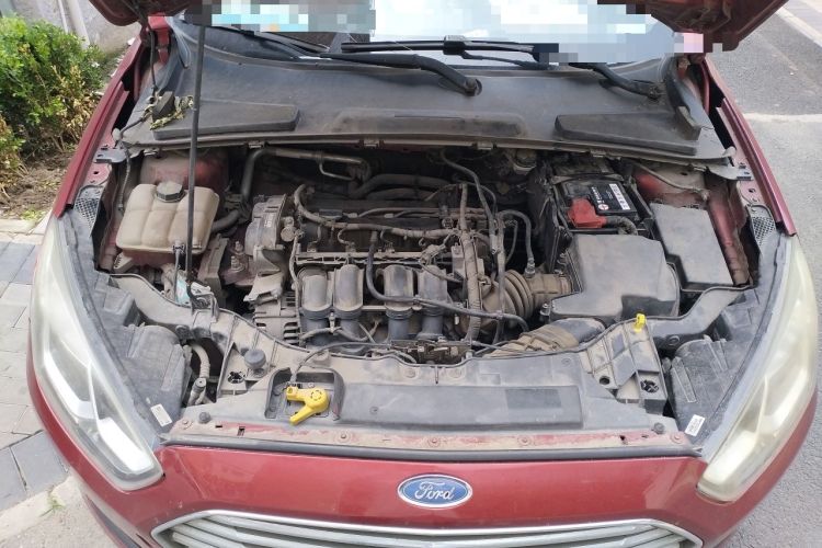Used Ford Escort 2015 1.5L Manual Comfort Model Engine Bay