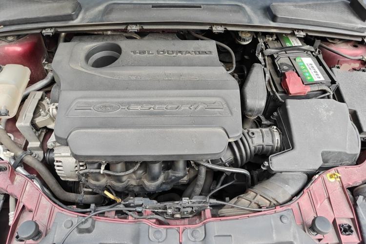 Used Ford Escort 2015 1.5L Automatic Fashion Model Engine Bay