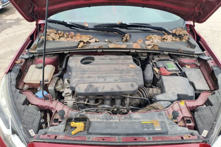 Used Ford Escort 2015 1.5L Automatic Fashion Model Engine Bay