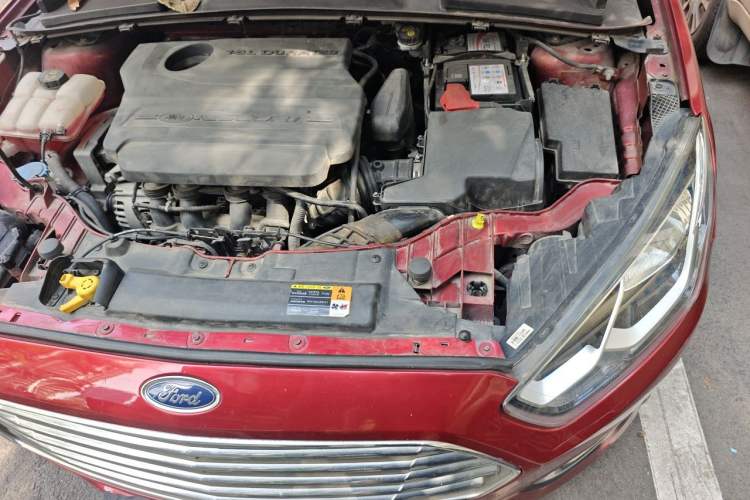 Used Ford Escort 2015 1.5L Automatic Comfort Edition Engine Bay Left
