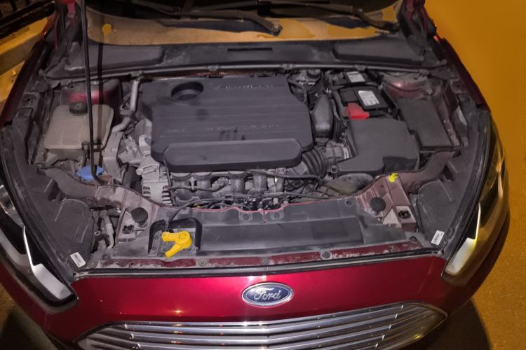Used Ford Escort 2015 1.5L Automatic Fashion Model Engine Bay