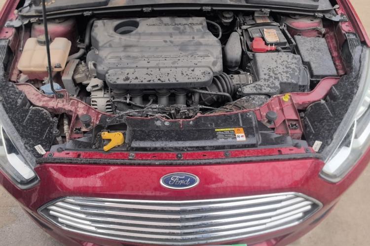 Used Ford Escort 2015 1.5L Automatic Fashion Model Engine Bay