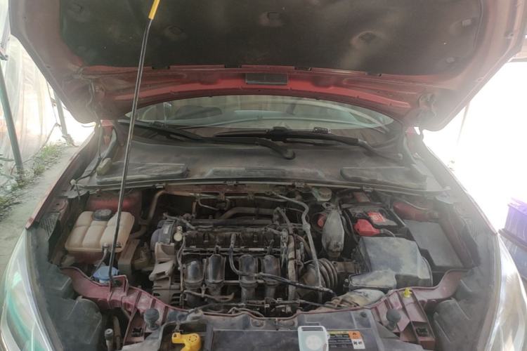 Used Ford Escort 2015 1.5L Automatic Comfort Edition Engine Bay