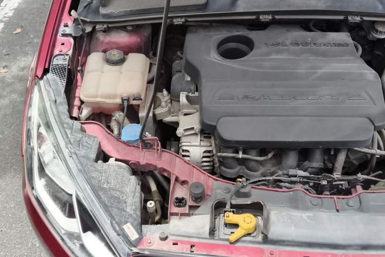 Used Ford Escort 2015 1.5L Automatic Fashion Model Engine Bay Right