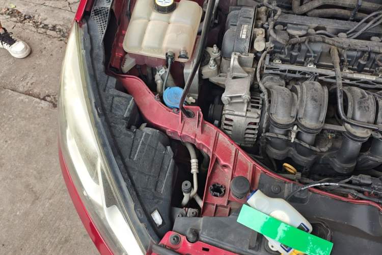Used Ford Escort 2015 1.5L Automatic Fashion Model Engine Bay Right