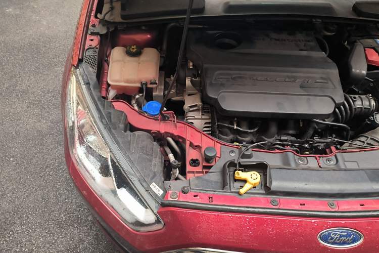 Used Ford Escort 2015 1.5L Automatic Fashion Model Engine Bay Right