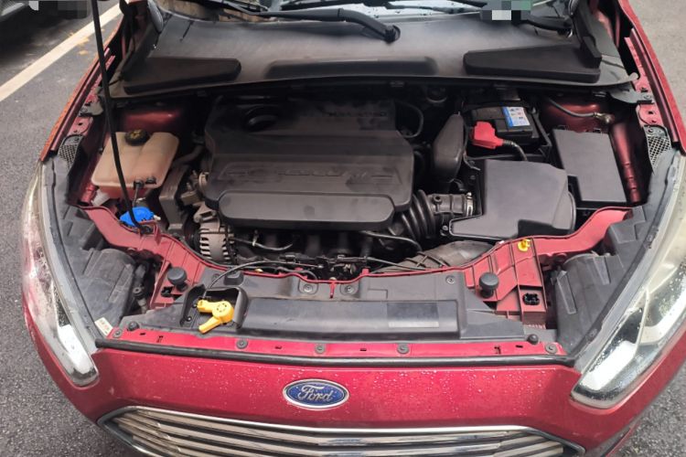 Used Ford Escort 2015 1.5L Automatic Fashion Model Engine Bay