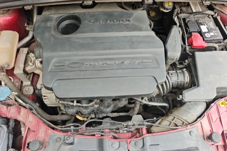 Used Ford Escort 2015 1.5L Automatic Comfort Edition Engine Bay