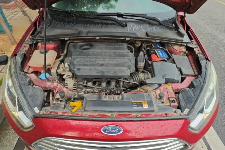 Used Ford Escort 2015 1.5L Automatic Fashion Model Engine Bay