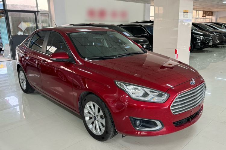 Used Ford Escort 2015 1.5L Automatic Fashion Model Exterior 5