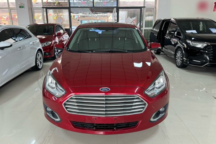 Used Ford Escort 2015 1.5L Automatic Fashion Model Exterior 7