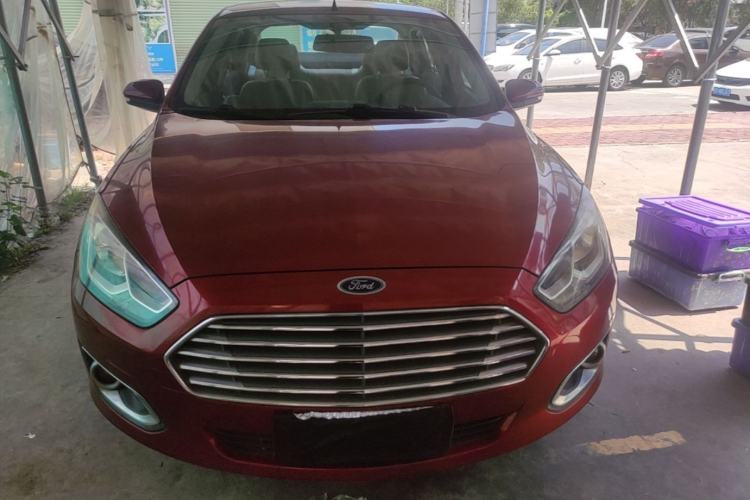 Used Ford Escort 2015 1.5L Automatic Comfort Edition Front