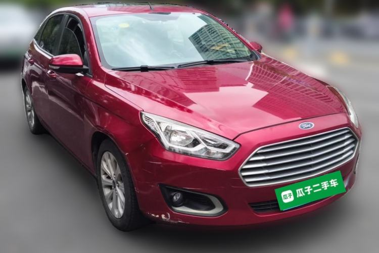 Used Ford Escort 2015 1.5L Automatic Fashion Model Front Right 45 Deg