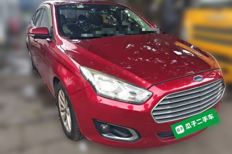 Used Ford Escort 2015 1.5L Automatic Fashion Model Front Right 45 Deg