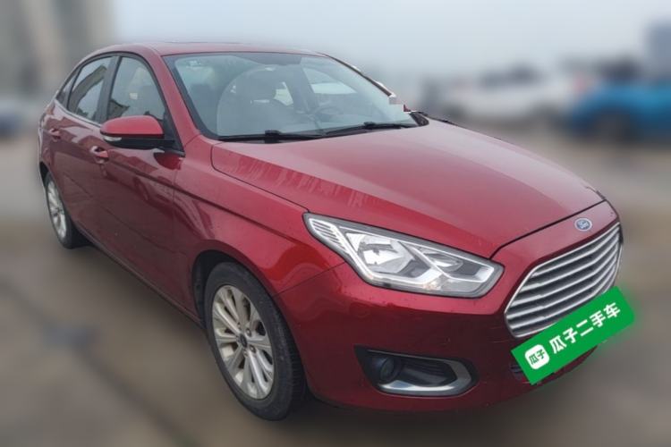 Used Ford Escort 2015 1.5L Automatic Fashion Model Front Right 45 Deg