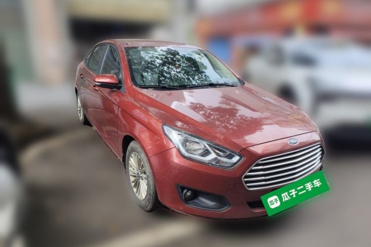 Used Ford Escort 2015 1.5L Manual Comfort Model Front Right 45 Deg