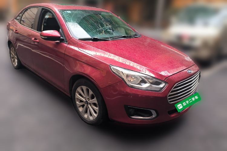 Used Ford Escort 2015 1.5L Automatic Fashion Model Front Right 45 Deg