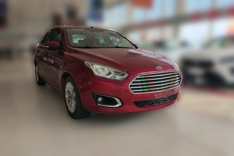 Used Ford Escort 2015 1.5L Manual Fashion Edition Front Right 45 Deg