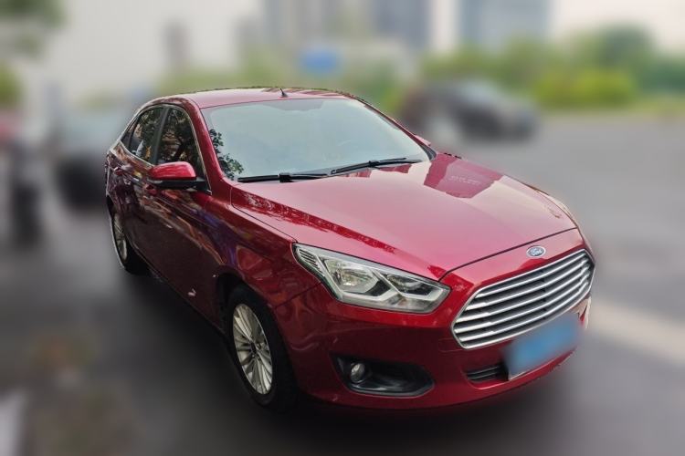 Used Ford Escort 2015 1.5L Automatic Comfort Edition Front Right 45 Deg