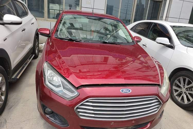 Used Ford Escort 2015 1.5L Manual Comfort Model Front