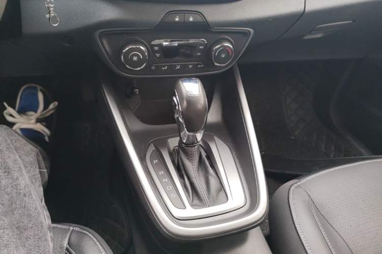 Used Ford Escort 2015 1.5L Automatic Fashion Model Gear Lever