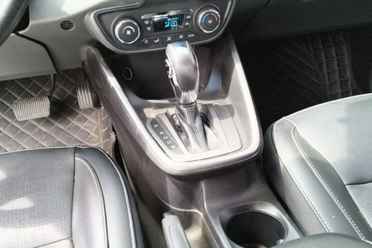 Used Ford Escort 2015 1.5L Automatic Fashion Model Gear Lever