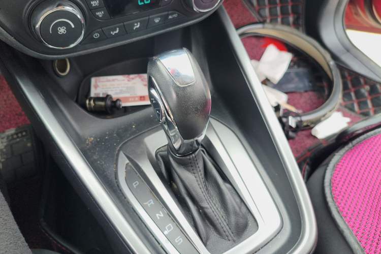 Used Ford Escort 2015 1.5L Automatic Fashion Model Gear Lever