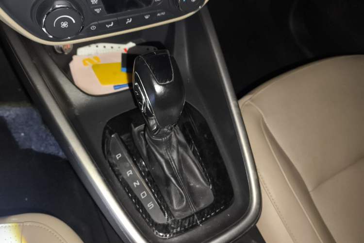 Used Ford Escort 2015 1.5L Automatic Fashion Model Gear Lever