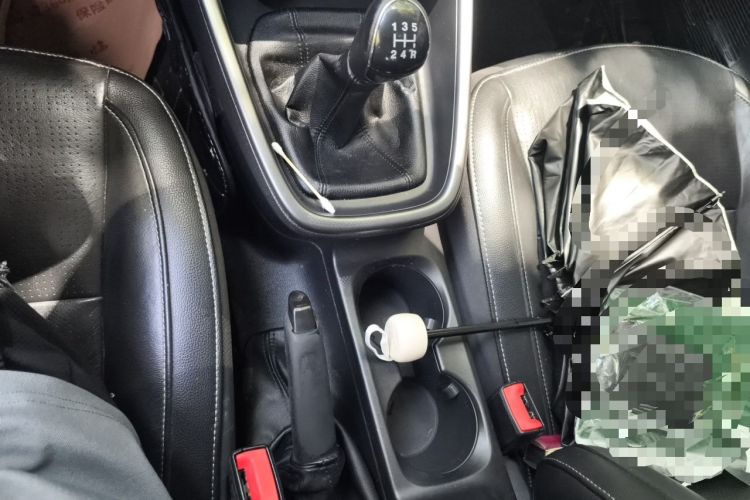Used Ford Escort 2015 1.5L Manual Fashion Edition Gear Lever