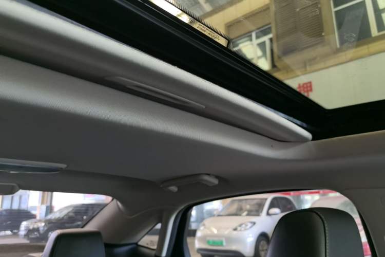 Used Ford Escort 2015 1.5L Automatic Fashion Model Headliner
