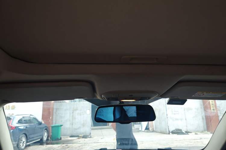 Used Ford Escort 2015 1.5L Automatic Fashion Model Headliner