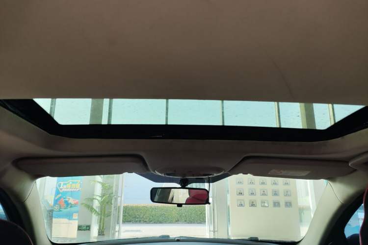 Used Ford Escort 2015 1.5L Manual Fashion Edition Headliner