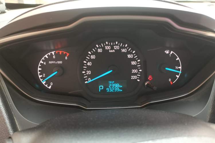 Used Ford Escort 2015 1.5L Automatic Comfort Edition Instrument Cluster
